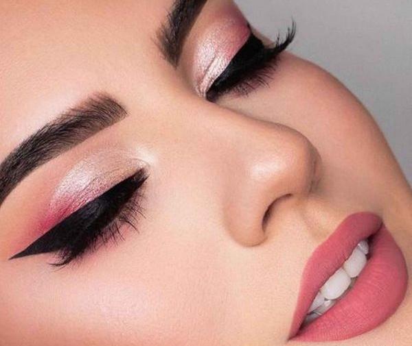 عکس لب خیلی قشنگ