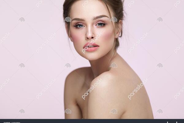 عکس لب دخترونه طبیعی