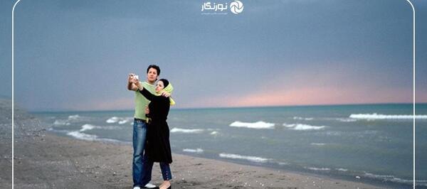 ژست عکس لب دریا شمال
