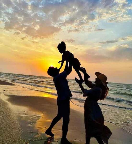 عکس دونفره عاشقانه لب ساحل