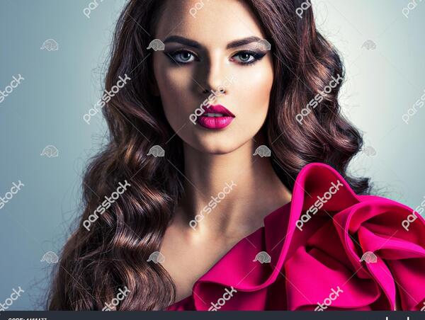 عکس لب دخترانه قرمز