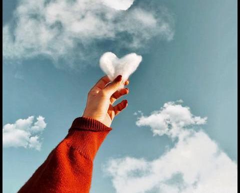 عکس از لب دختر برای پروفایل