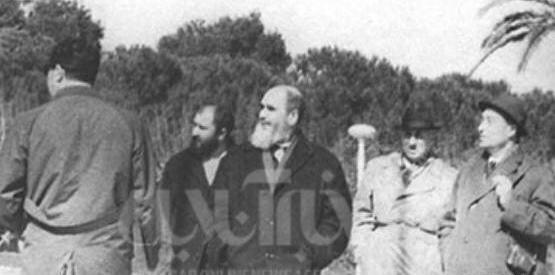 عکس امام خمینی لب حوض