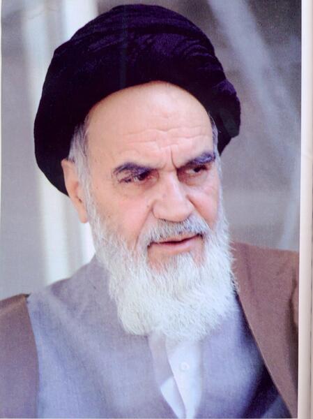 عکس امام خمینی لب حوض