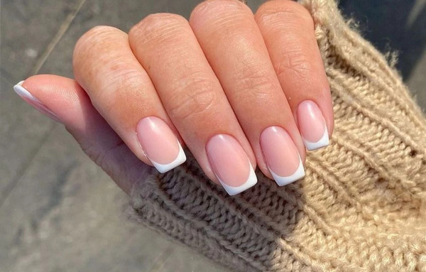 عکس ناخن لمینت فرنچ