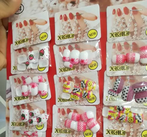 عکس ناخن مصنوعی بچه گانه خوشگل