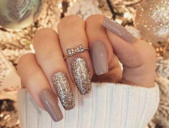 عکس ناخن مصنوعی اکلیلی بچه گانه