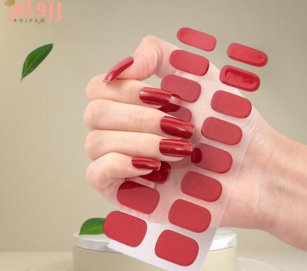 عکس ناخن مصنوعی ساده بدون رنگ