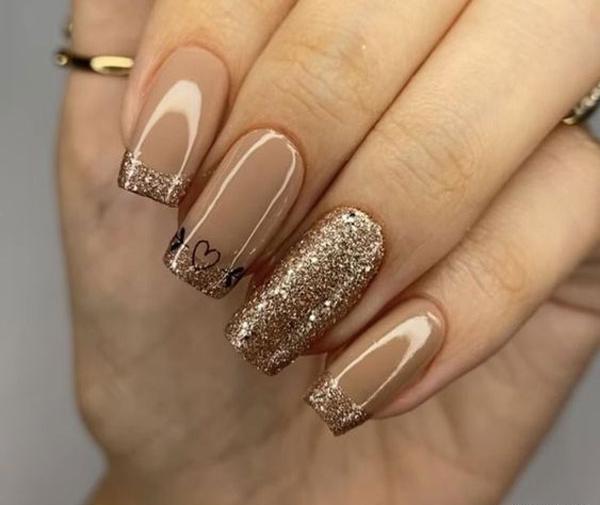 عکس ناخن نقره ای شاین