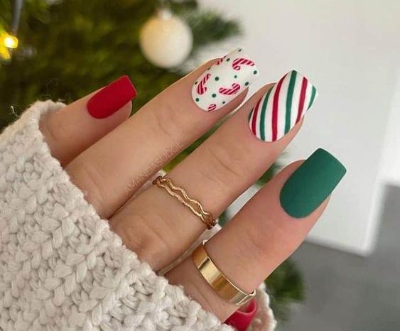 عکس ناخن یلدایی ساده