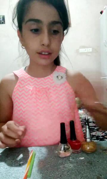 عکس ناخن مصنوعی دخترانه ۹ ساله