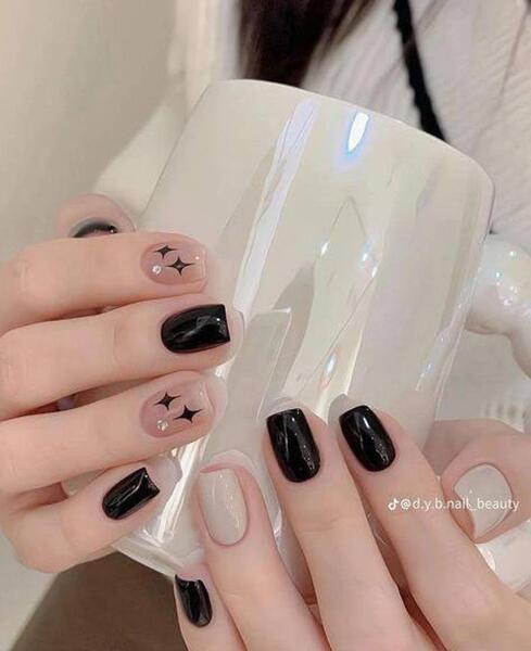 عکس ناخن لاک ژل مشکی