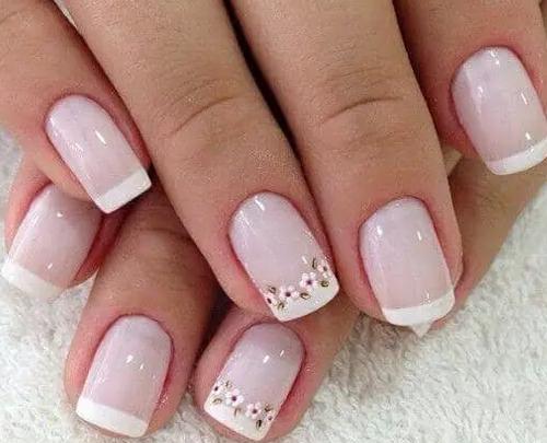 عکس مدل ناخن فرنچ سفید