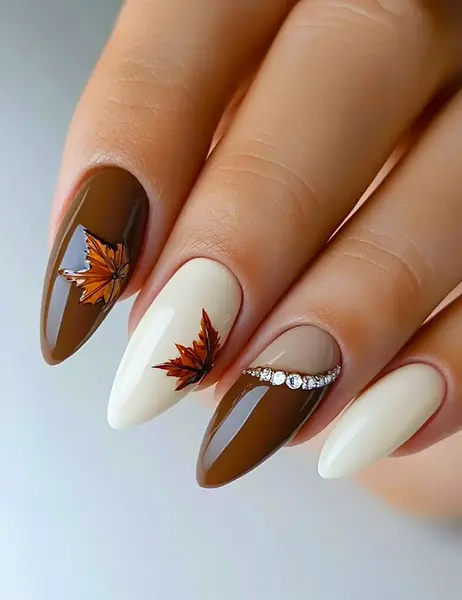 عکس طراحی ناخن پاییزه