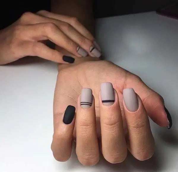عکس ناخن طوسی ساده