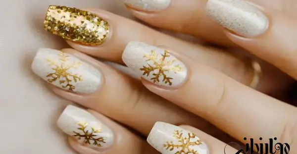 عکس ناخن سفید طلایی