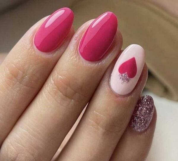 عکس ناخن صورتی ساده