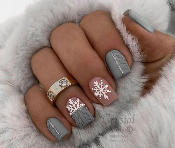 عکس لاک ناخن دخترانه ساده