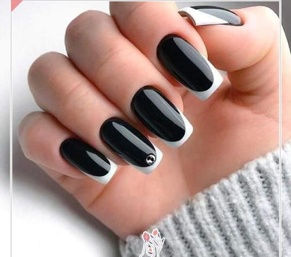 عکس فرنچ ناخن سفید مشکی