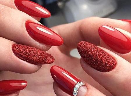 عکس ناخن زنانه قرمز