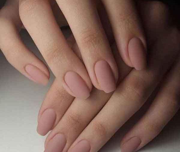 عکس ناخن رنگ کالباسی