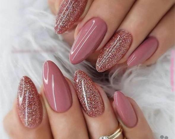 عکس ناخن رنگ کالباسی