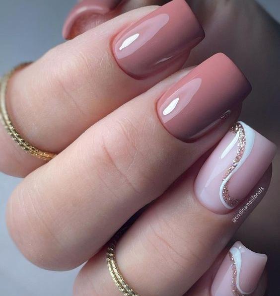 عکس ناخن رنگ کالباسی