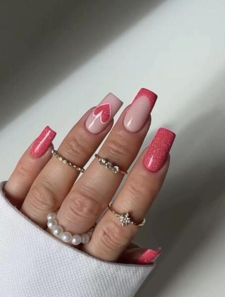 عکس ناخن کاشت فرنچ رنگی