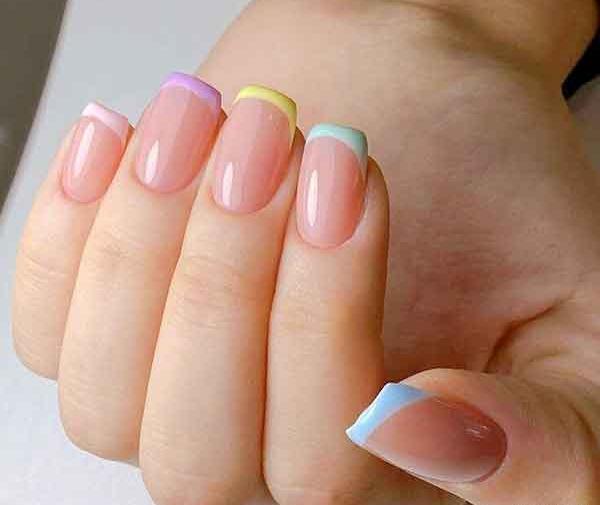 عکس ناخن کاشت فرنچ رنگی