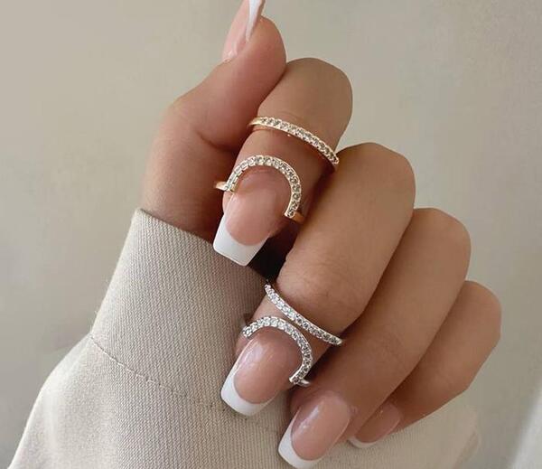 عکس حلقه روی ناخن