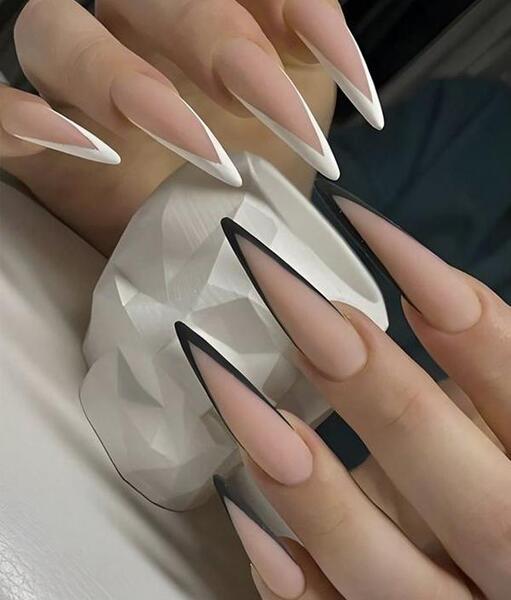 عکس ناخن نوک تیز بلند