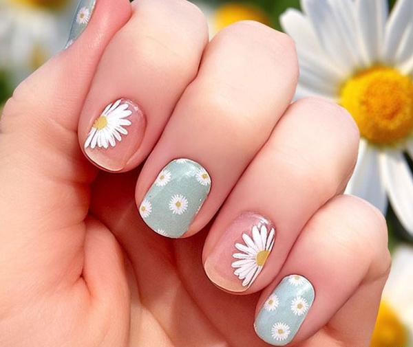 عکس ناخن ژلی بچه گانه ساده