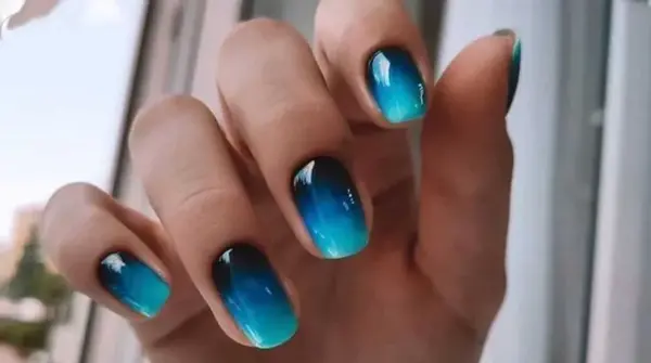 عکس ناخن آمبره بنفش