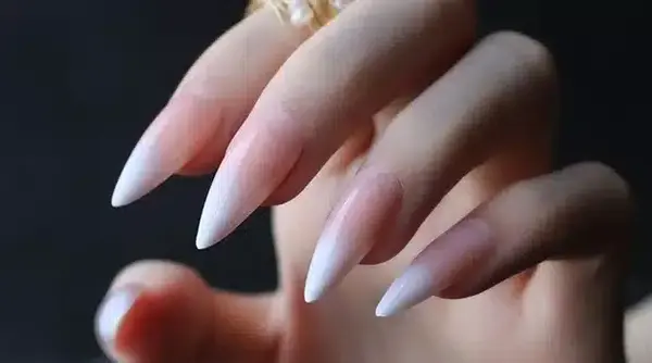 عکس ناخن آمبره سفید