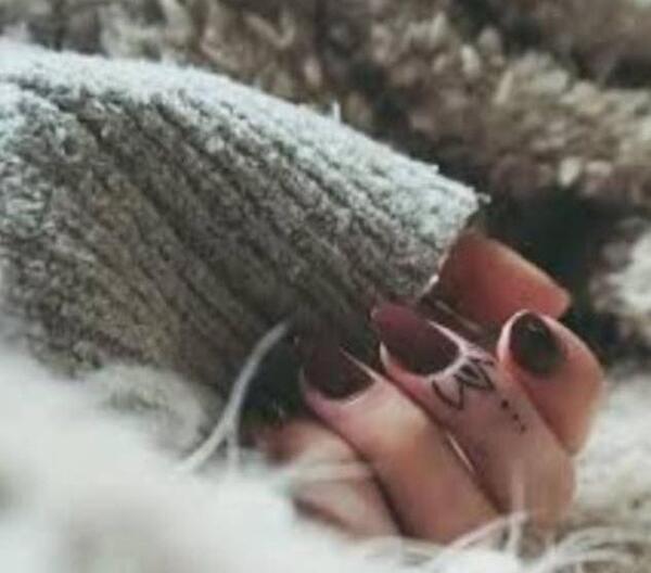 عکس پروفایل اینستا ناخن کار