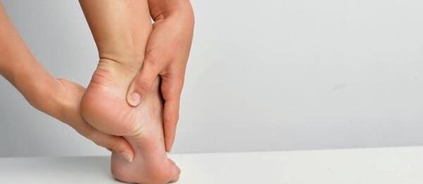عکس ریشه میخچه پا نی نی سایت