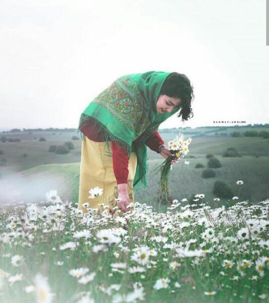 عکس نوشته وفاداری آدمارو زمان ثابت میکنه نه زبان