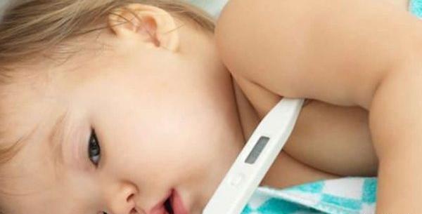 عکس بچه نوزاد مریض