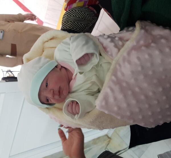 عکس نوزاد تازه به دنیا اومده در بیمارستان