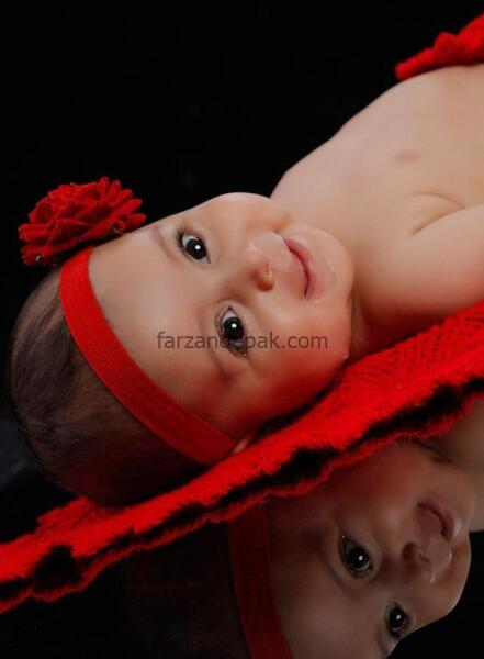 عکس نوزاد دختر از پشت