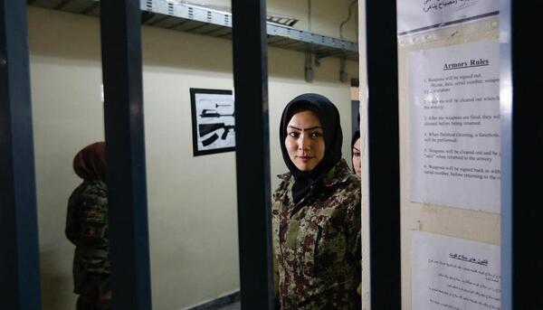 عکس های دختران سرباز افغانستان