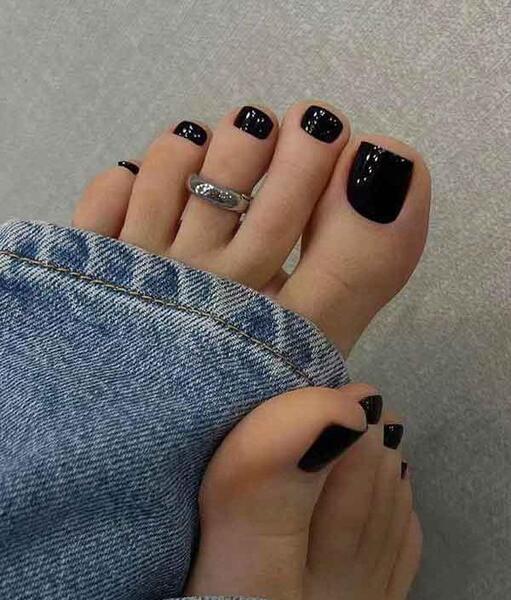 عکس ناخن های زیبا پا