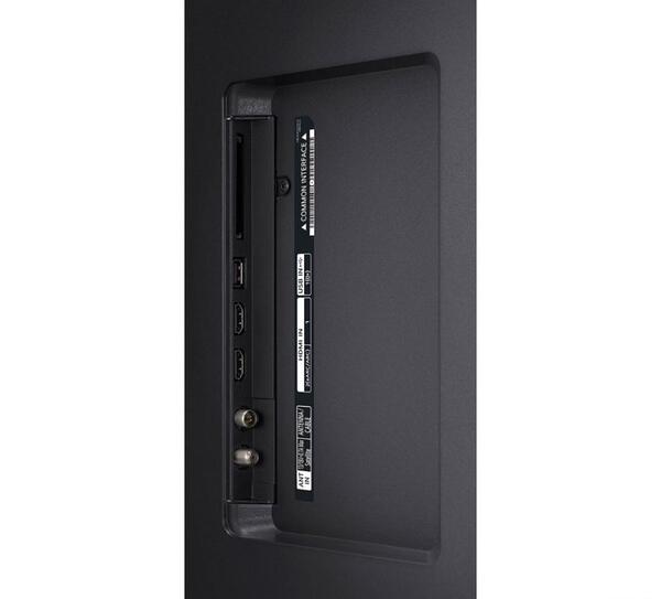 عکس پشت صحنه در حاشیه ۲ کابل hdmi
