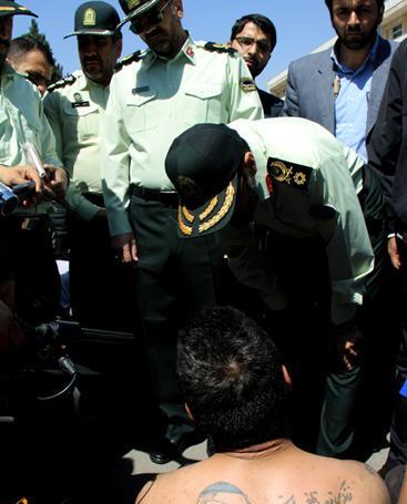 عکس خالکوبی پشت وحید مرادی