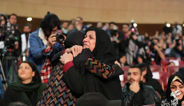 عکس پشت صحنه ی شبی که ماه کامل شد