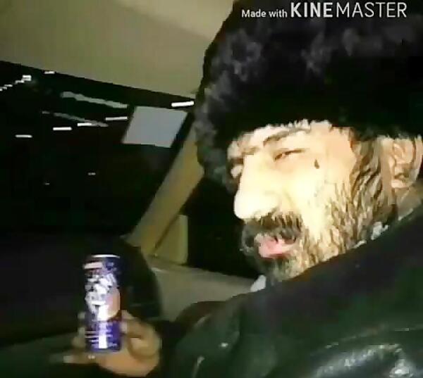 عکس وحید مرادی با کلاه