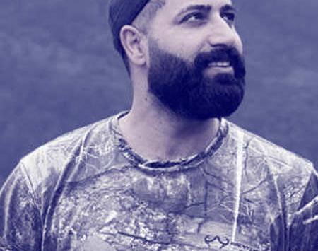 عکس وحید مرادی با کلاه