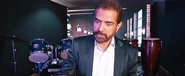 عکس پشت صحنه شب آهنگی بهرنگ علوی