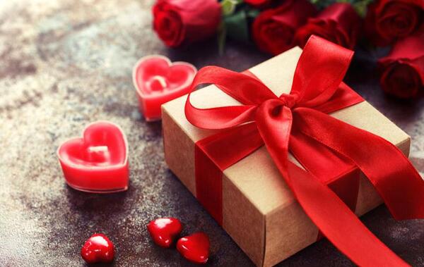 عکس کادو ولنتاین برای دختر طبیعی