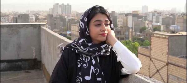 عکس پشت صحنه طنز سرنا امینی افطاری